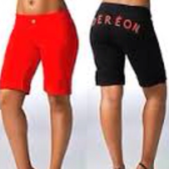 NEW ! Beyonce Dereon Stretch logo Bling Bike Shorts RED PLUS 3X 22 24 - Picture 1 of 17